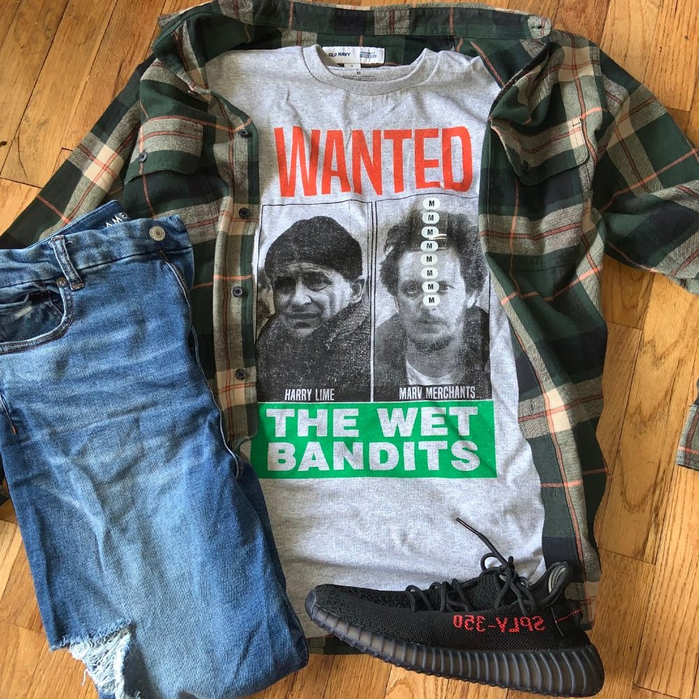 home alone™ the wet bandits graphic tee